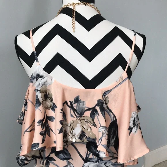 Peach Color, Cold Shoulder Floral Dress - Picture 7 of 8